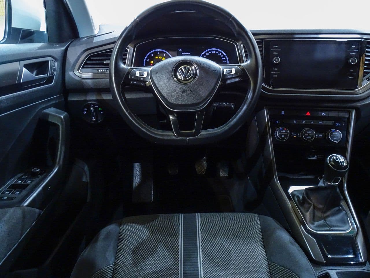 Volkswagen T-Roc - Imagen 10