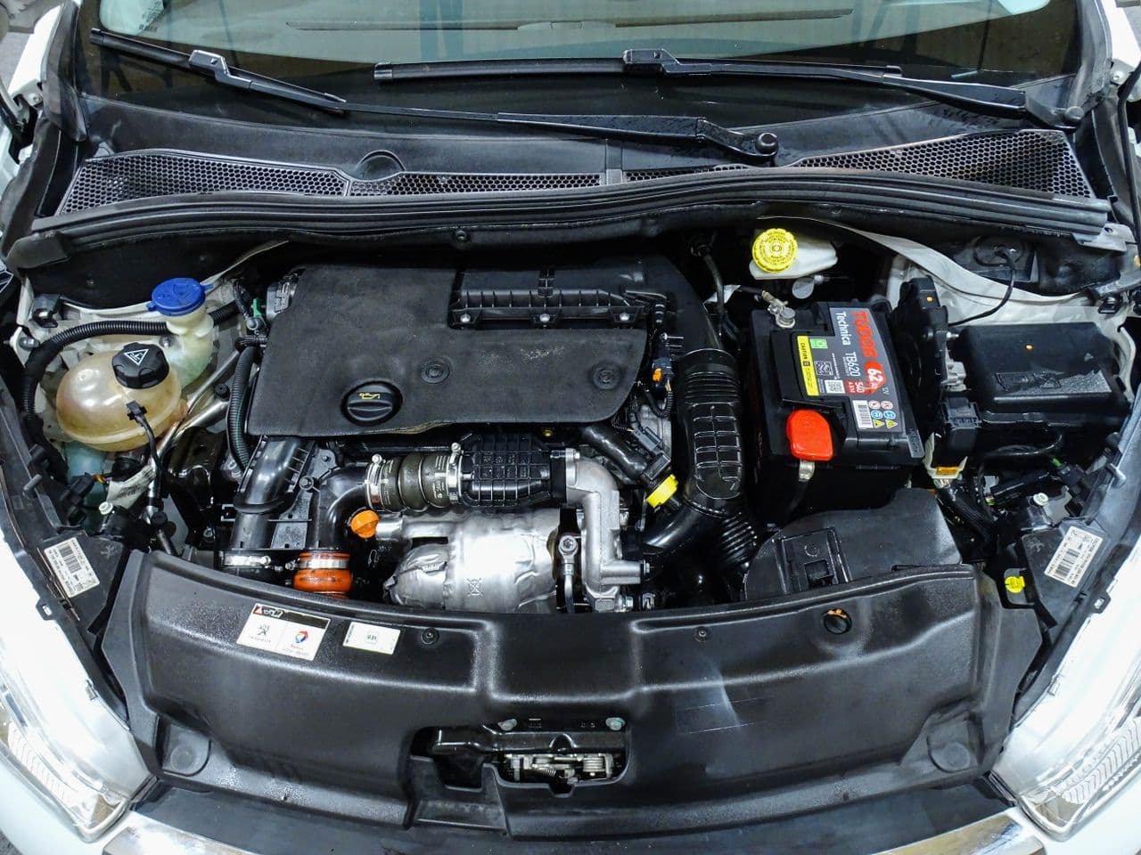 Peugeot 208 - Imagen 1