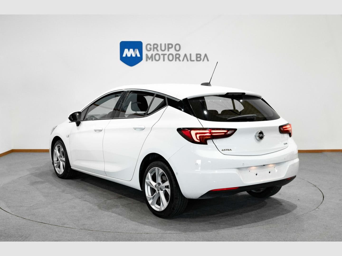 Opel Astra 1.6 CDTi 81kW (110CV) Dynamic - Imagen 1