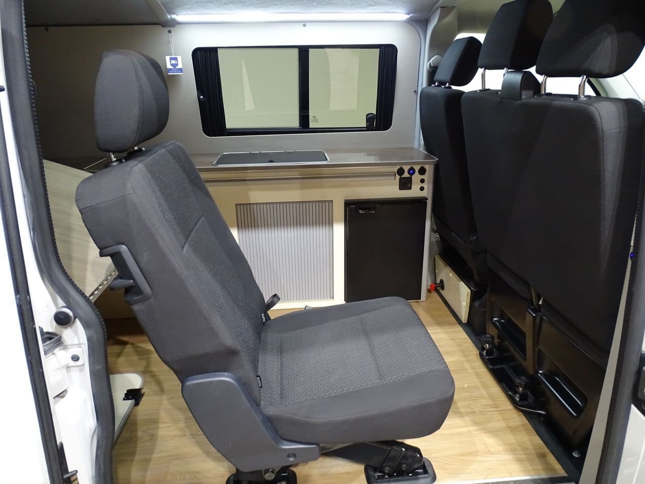 Volkswagen Transporter - Imagen 1