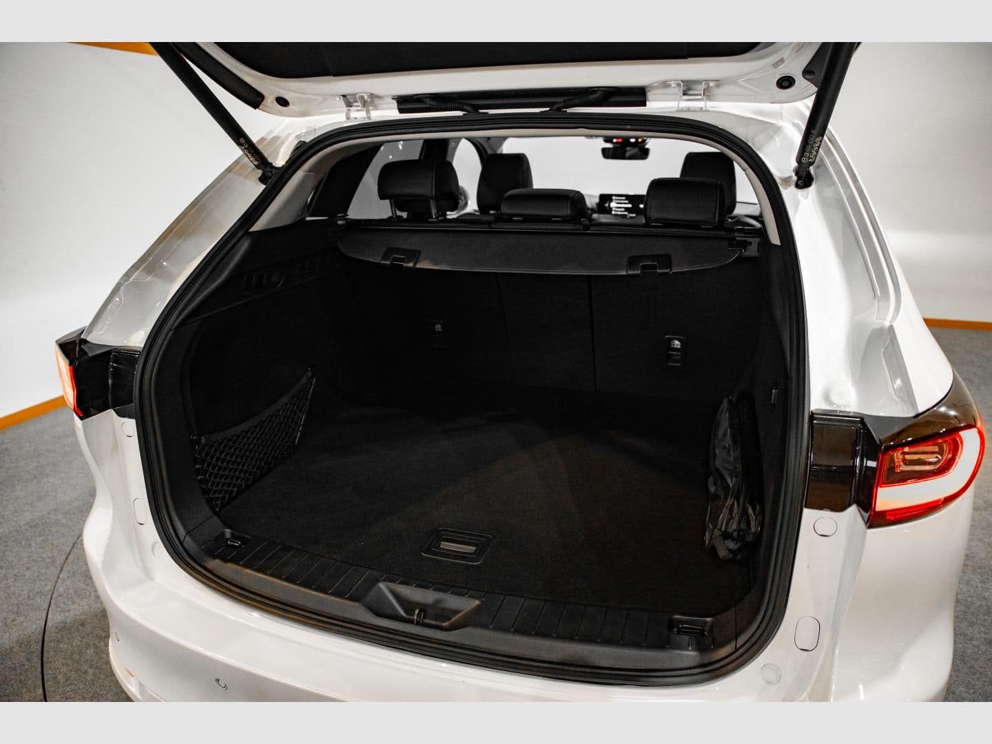 Mazda CX-60 e-Skyactiv D MHEV 147kw 8AT Homura Com-P - Imagen 6