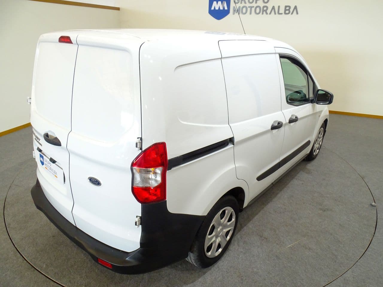 Ford Transit Courier - Imagen 5