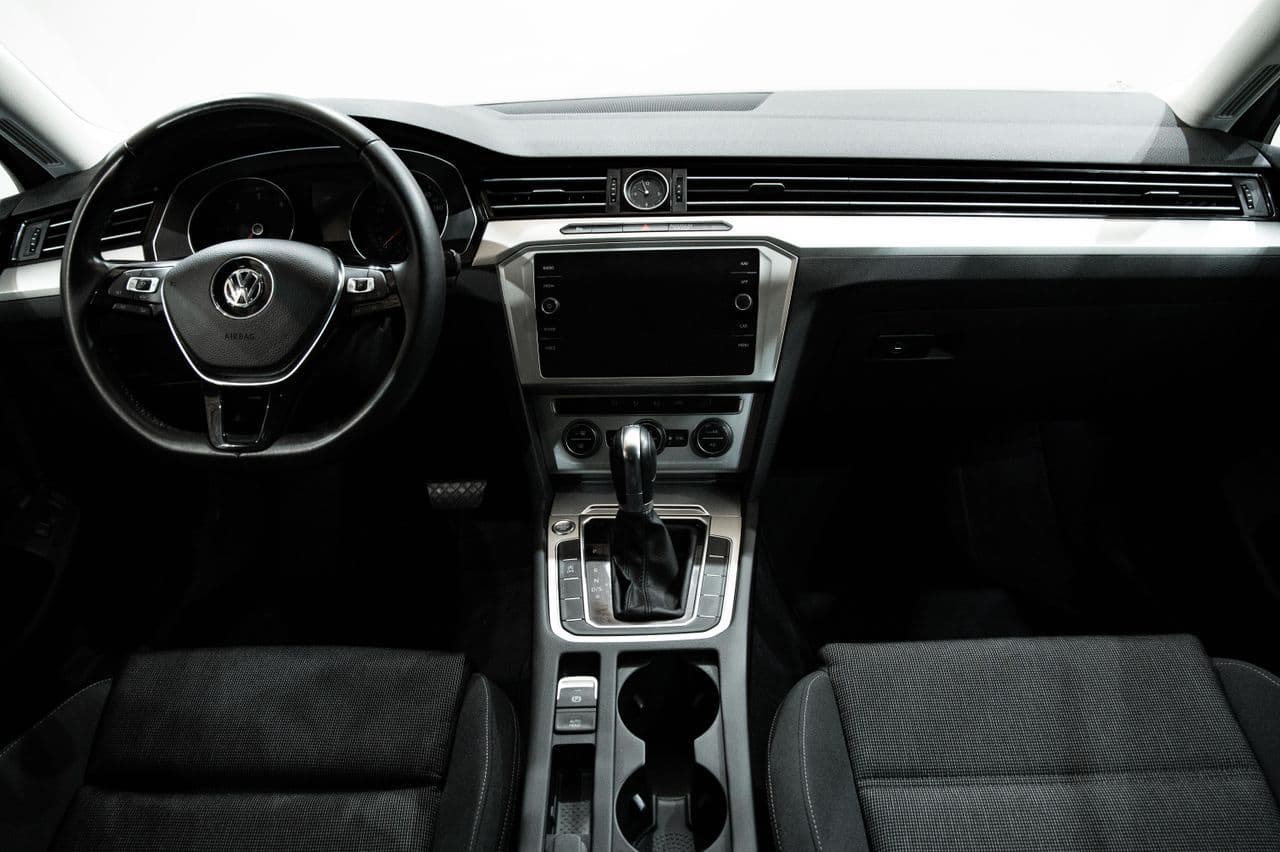 Volkswagen Passat - Imagen 9