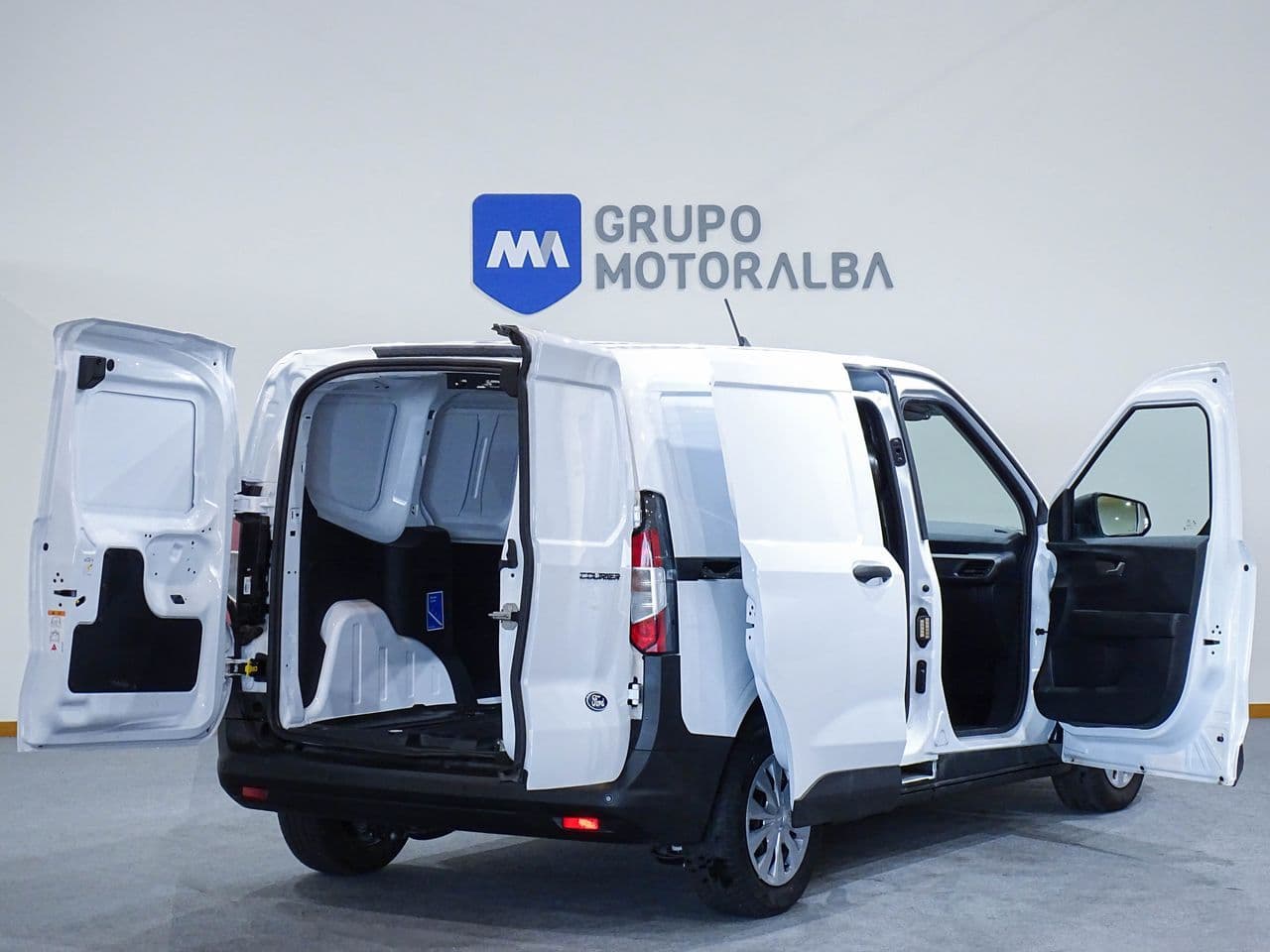 Ford Transit Courier - Imagen 8