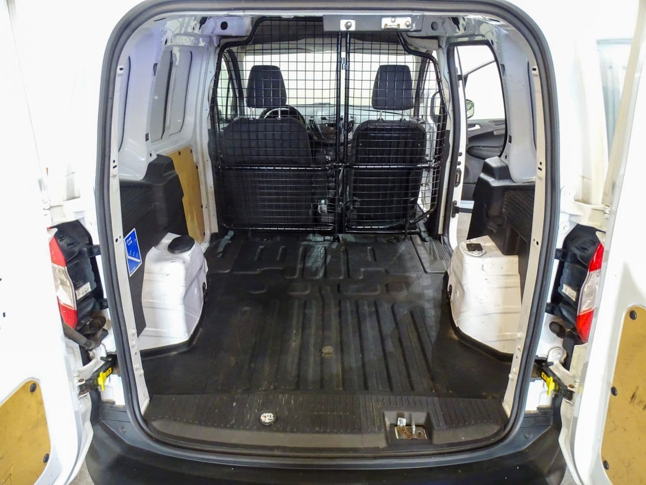 Ford Transit Courier - Imagen 7