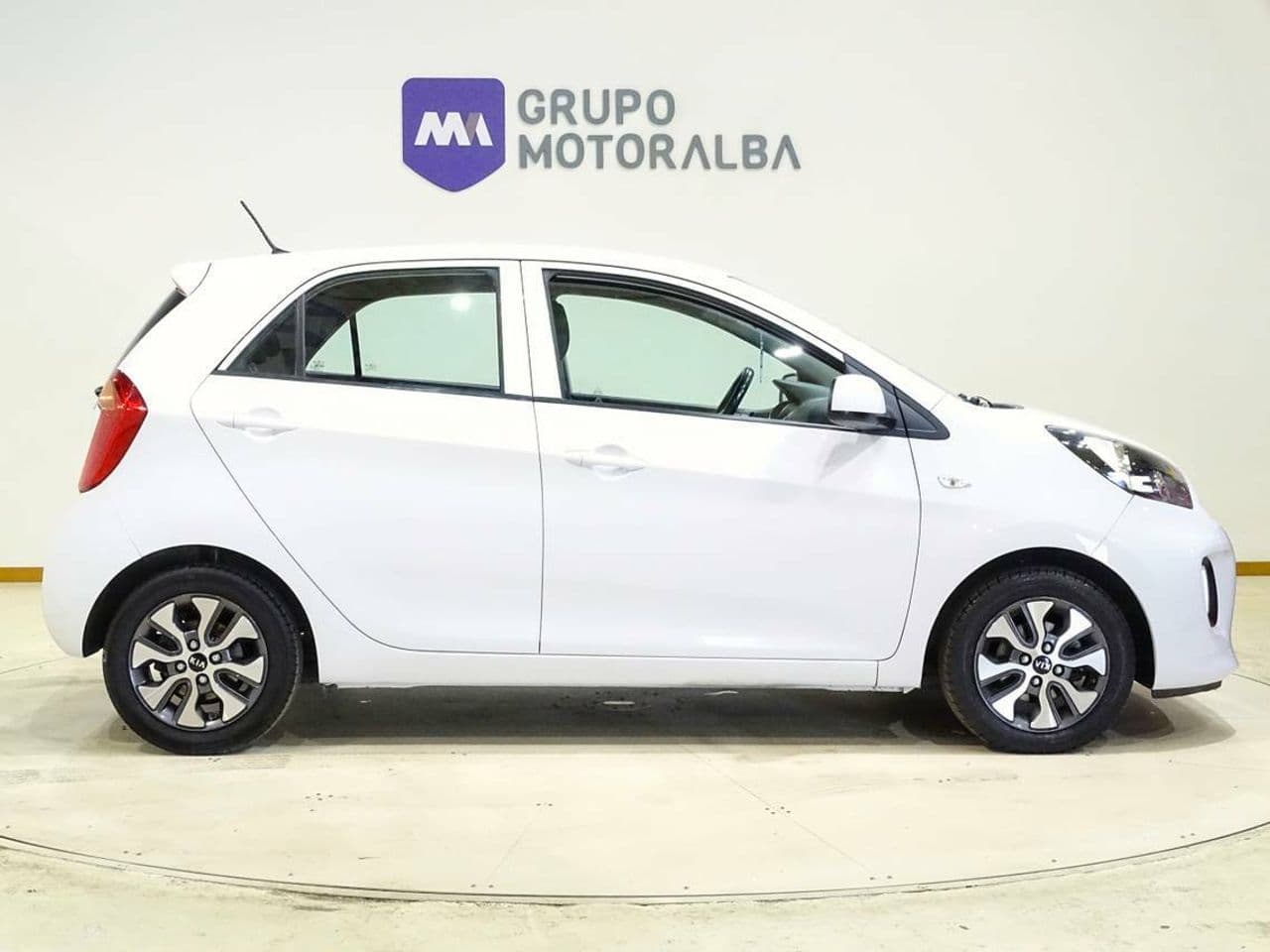 Kia Picanto - Imagen 1