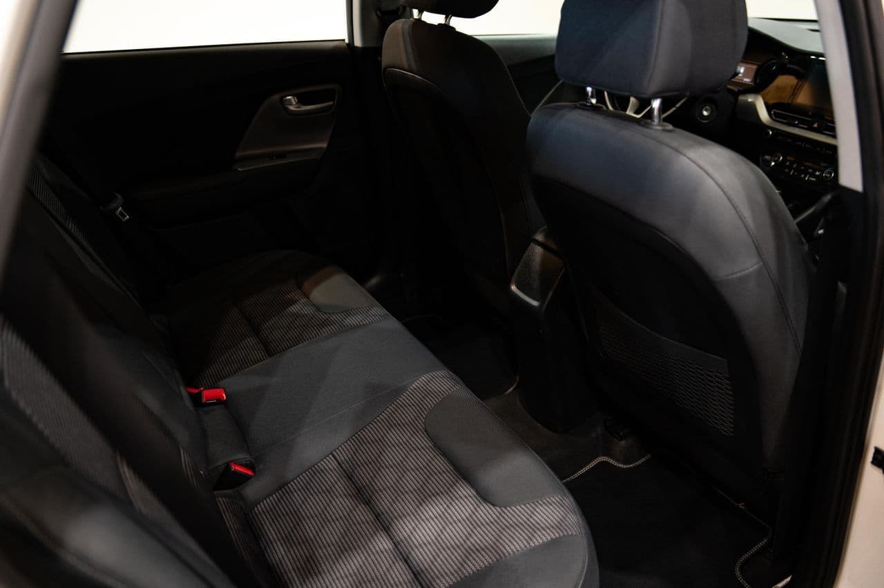 Kia Niro - Imagen 7