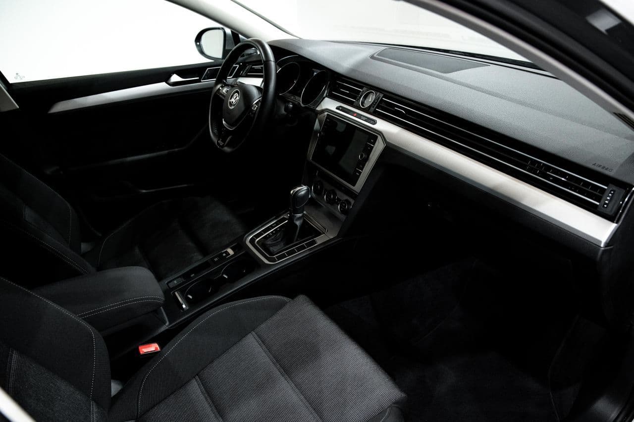 Volkswagen Passat - Imagen 7