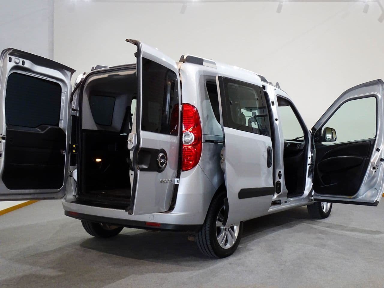 Opel Combo - Imagen 8