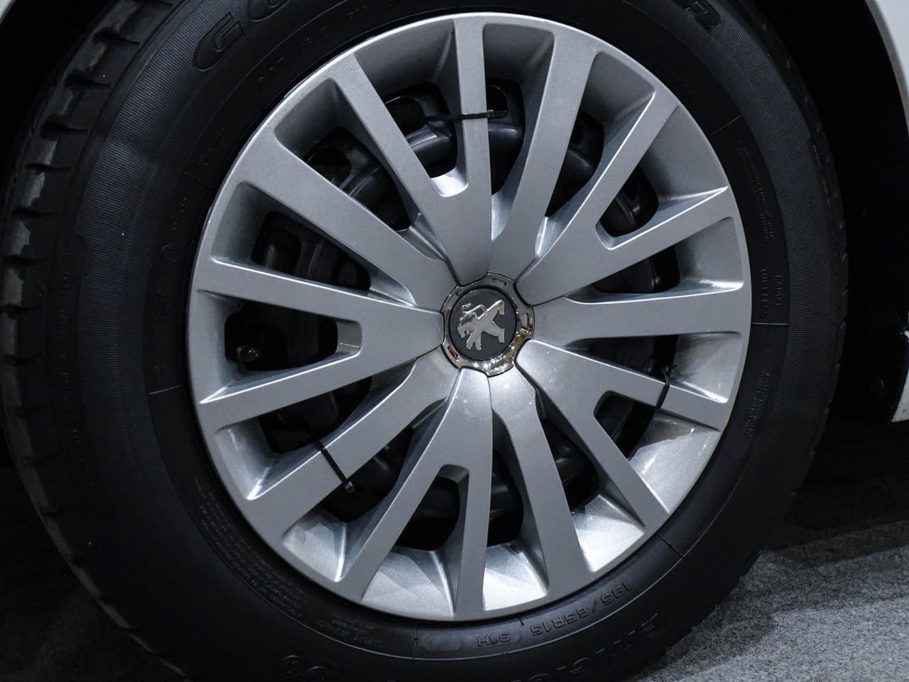 Peugeot 308 - Imagen 4