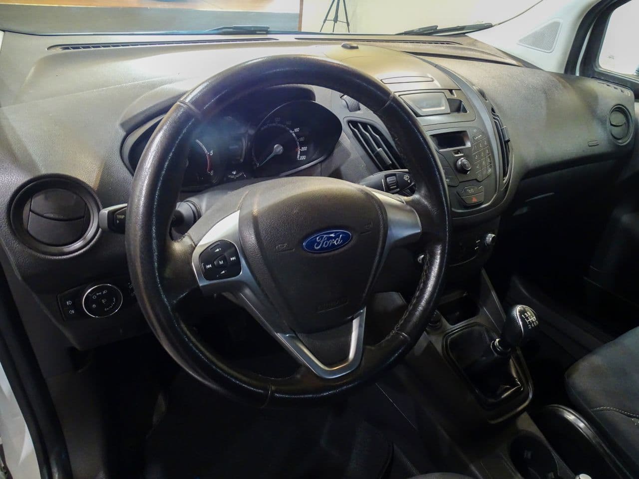 Ford Transit Courier - Imagen 1