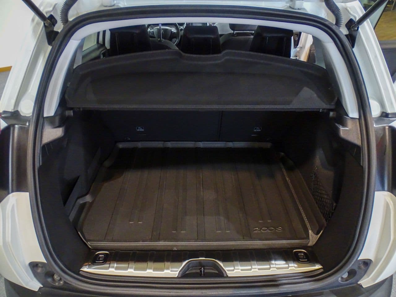 Peugeot 2008 - Imagen 10